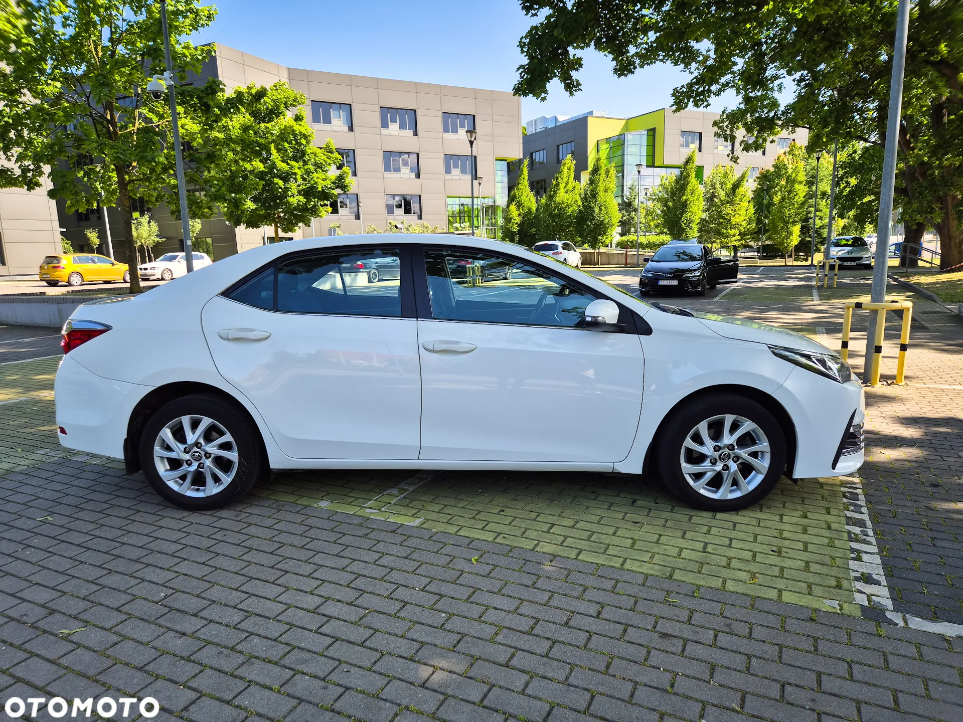 Toyota Corolla 1.6 Comfort - 6