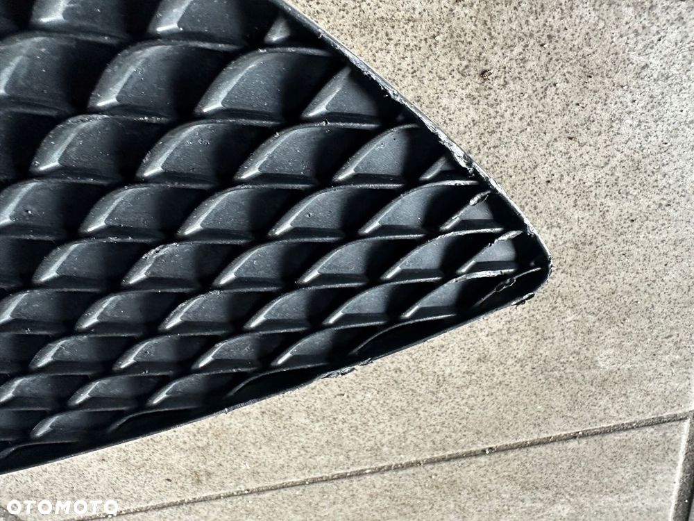 KRATKA ZDERZAKA LEWY PRZÓD LEWA PRZEDNIA MERCEDES C-KLASA W205 A2058850723 - 4