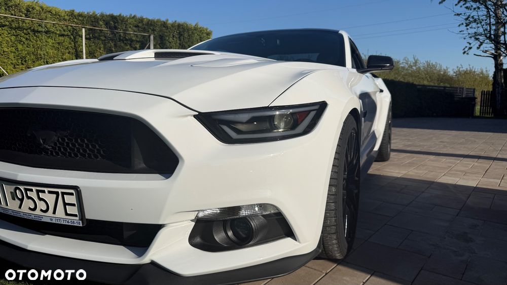 Ford Mustang 5.0 V8 GT - 4