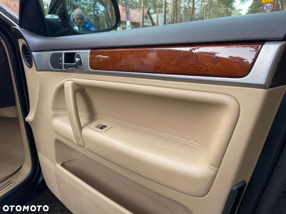 Volkswagen Touareg - 24