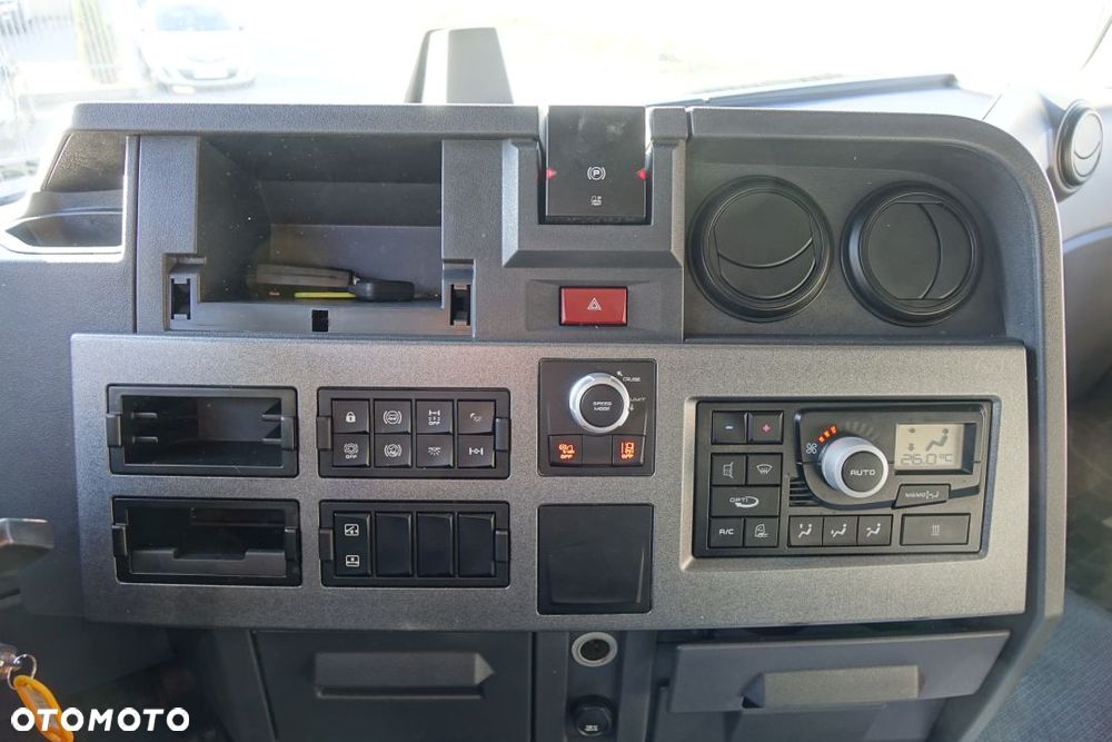 Renault GAMA T480 COMFORT / EURO 6 / STANDARD / AUTOMAT/ EURO 6 / 2 ZBIORNIKI / LODÓWKA  / SILNIK  13L - 23