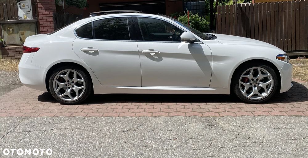 Alfa Romeo Giulia - 3