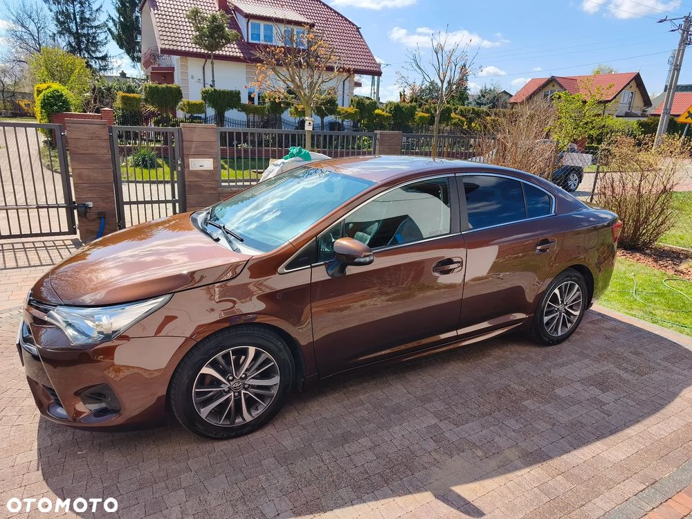 Toyota Avensis 2.0 Premium MS - 1