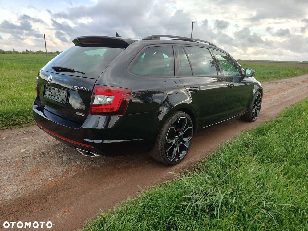 Skoda Octavia 2.0 TDI DSG RS - 3