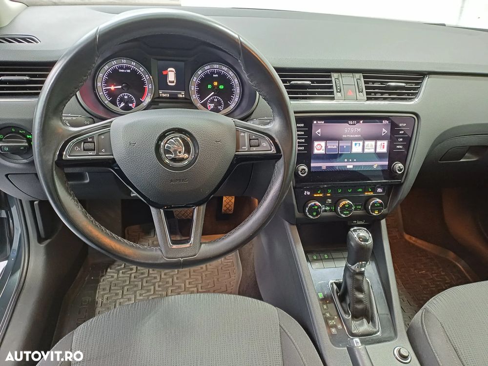 Skoda Octavia Combi Diesel 2.0 TDI DSG Style - 6