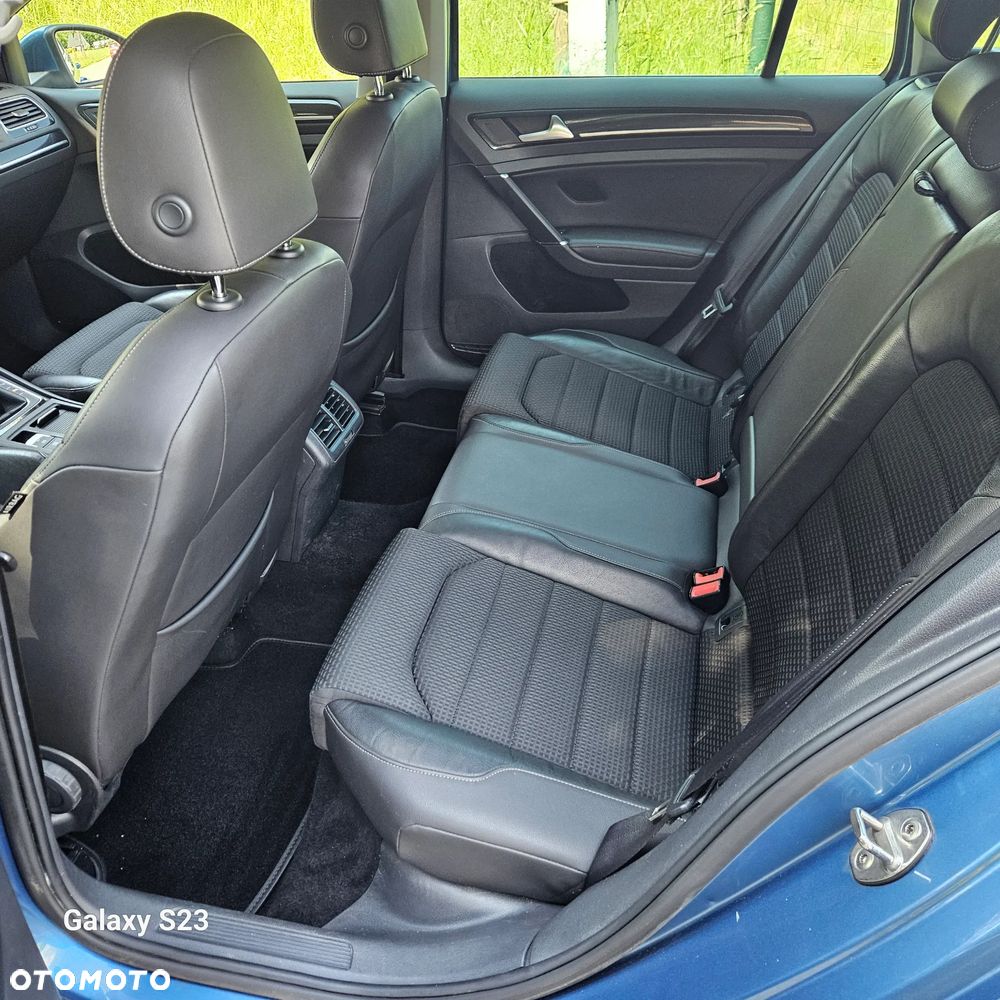 Volkswagen Golf - 17