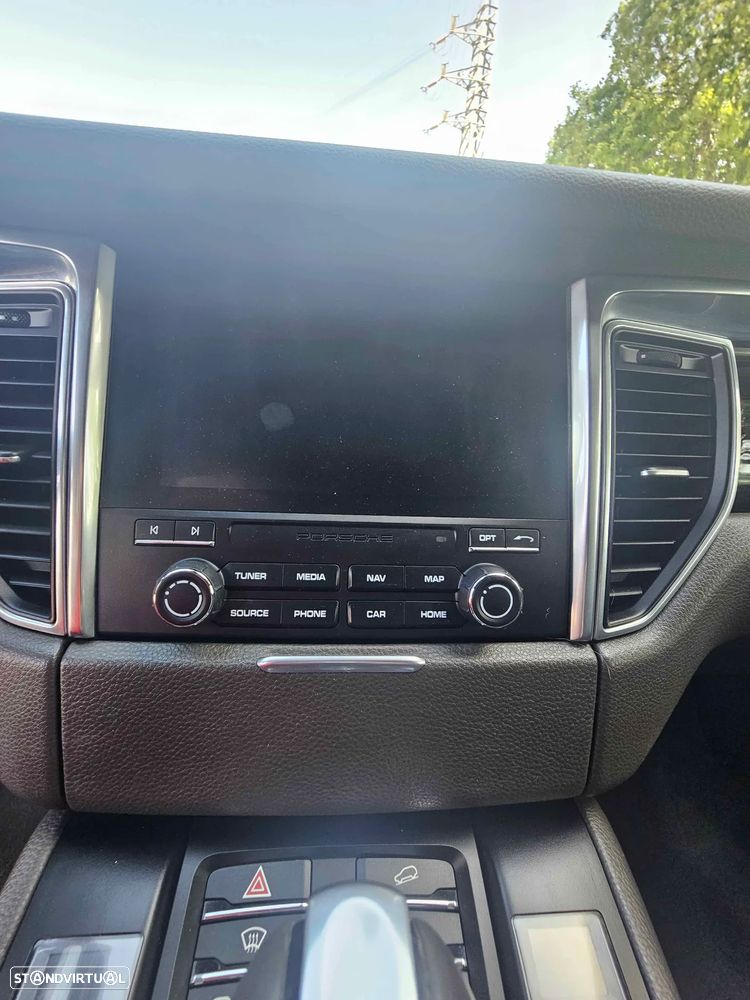 Porsche Macan 2.0T - 26