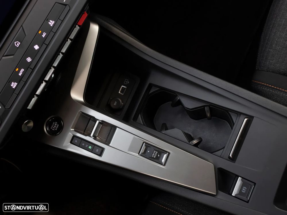 Peugeot 308 SW 1.2 Hybrid Style e-DCS6 - 31