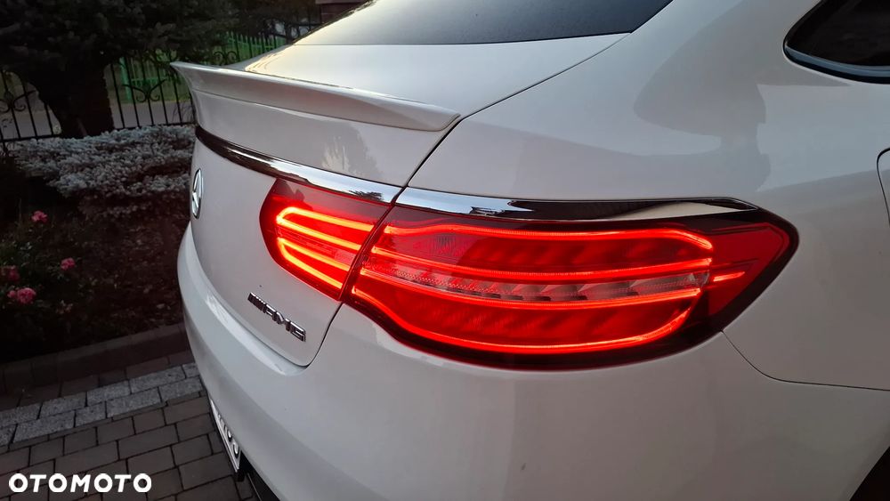 Mercedes-Benz GLE 350 d 4-Matic - 38