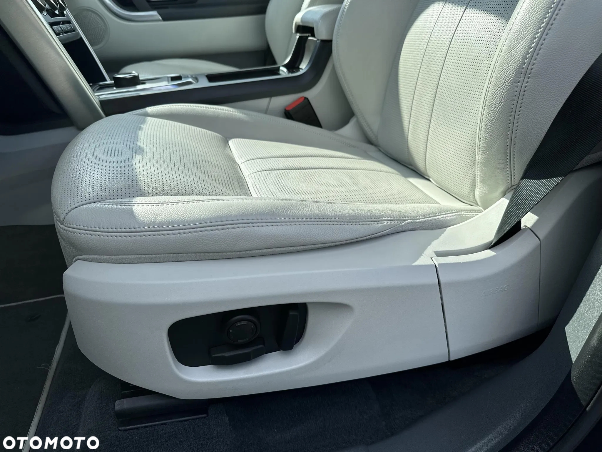 Land Rover Discovery Sport 2.0 TD4 SE - 12