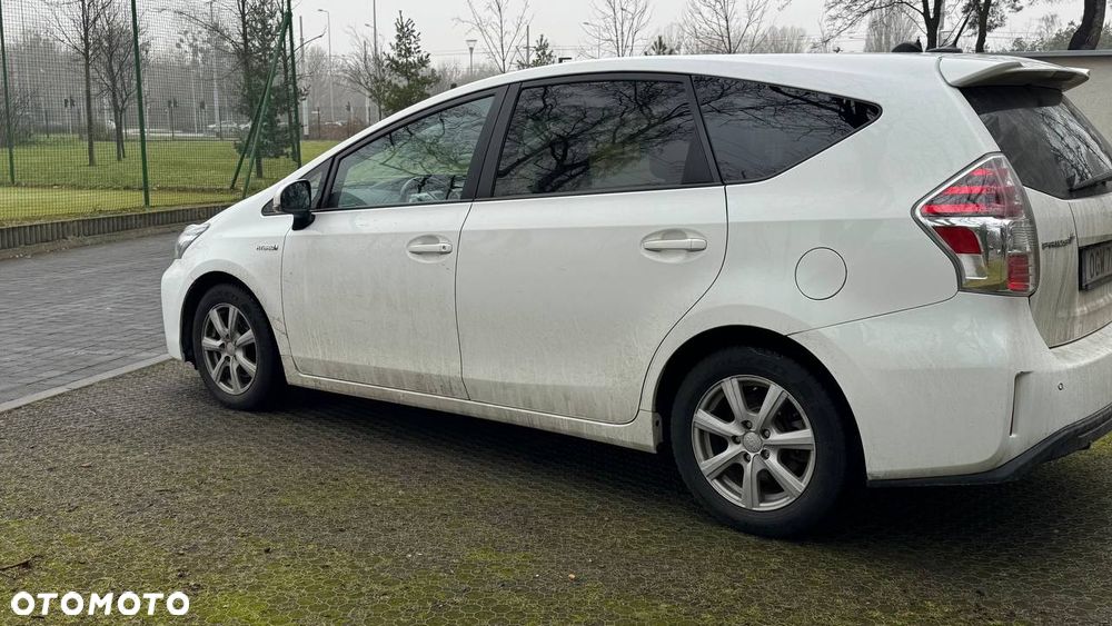 Toyota Prius+ (Hybrid) Executive - 4