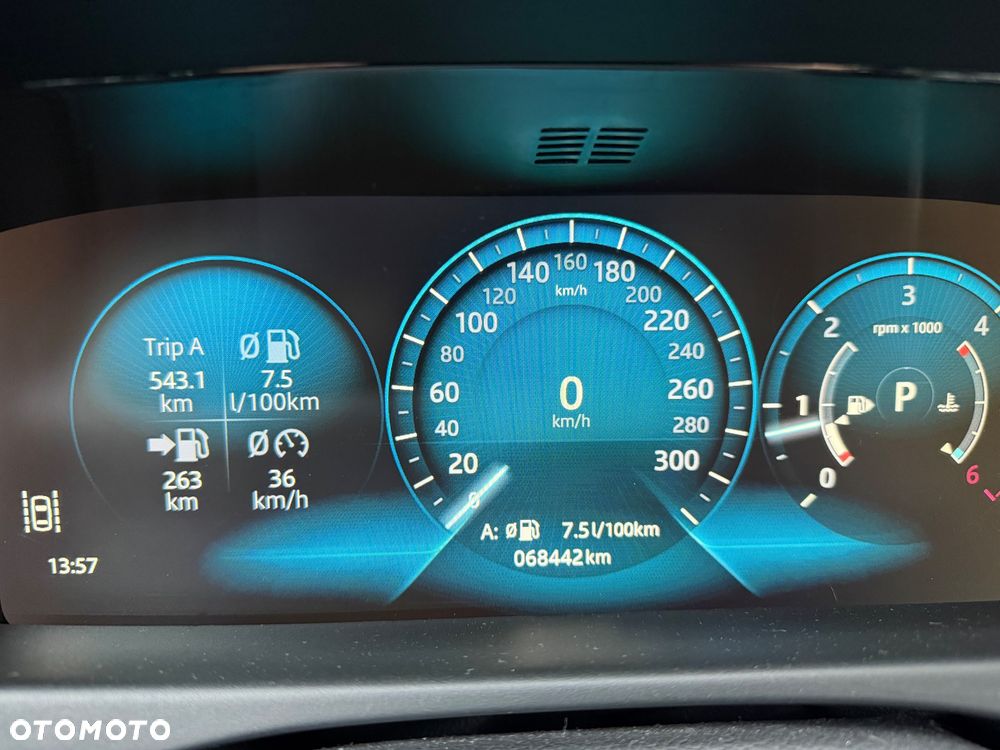 Jaguar XF 2.0 i4D AWD R-Sport - 18