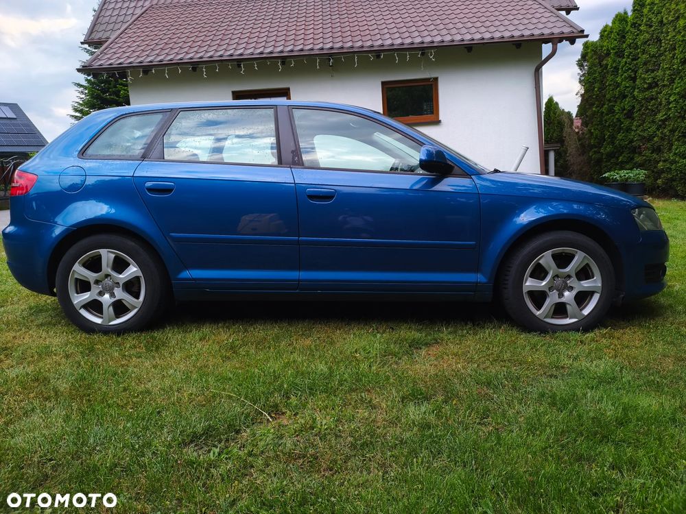 Audi A3 Sportback 2.0 TDI Attraction - 4