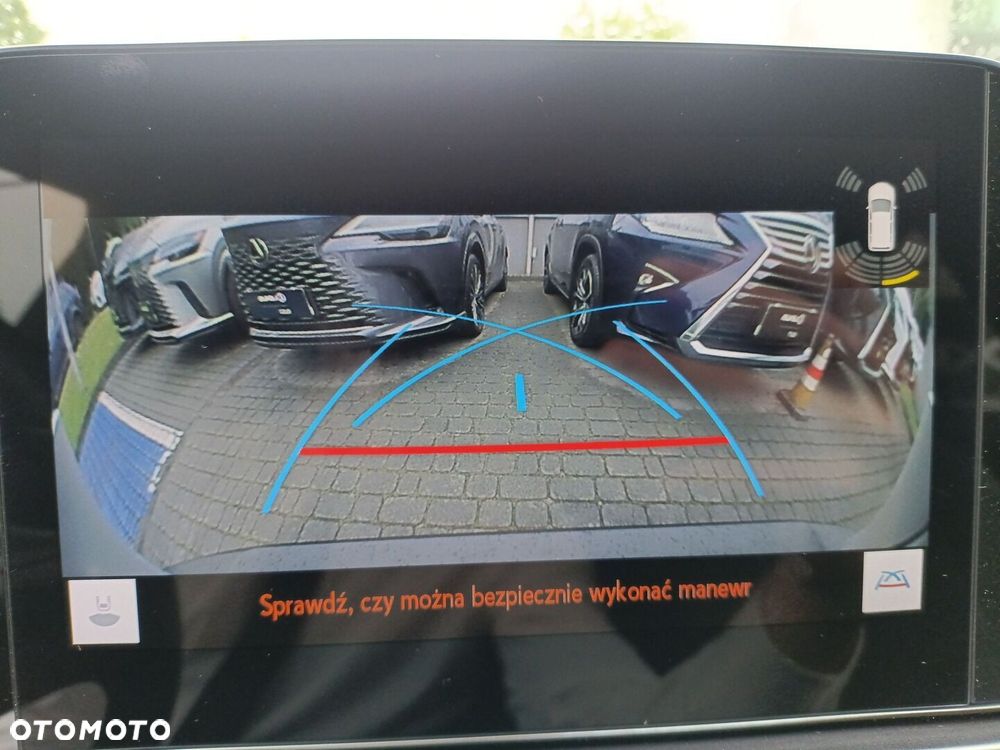 Lexus UX 250h GPF Business 2WD - 29