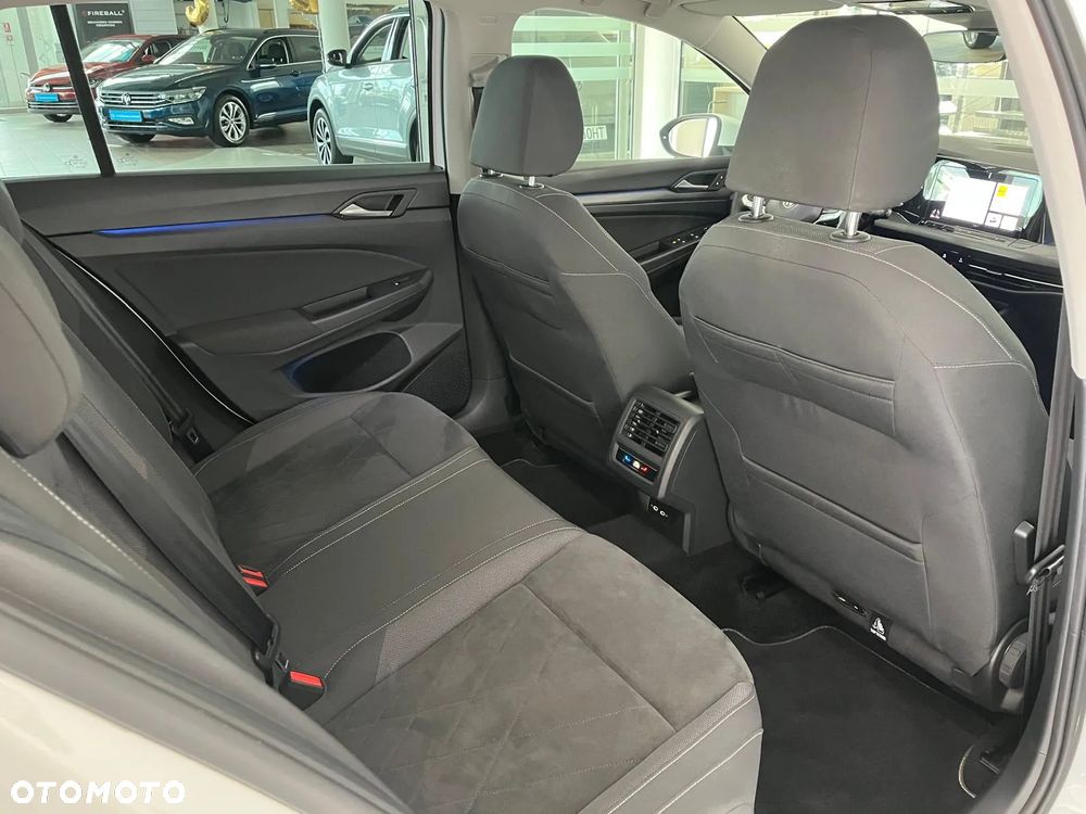 Volkswagen Golf VIII 2.0 TDI Style DSG - 34