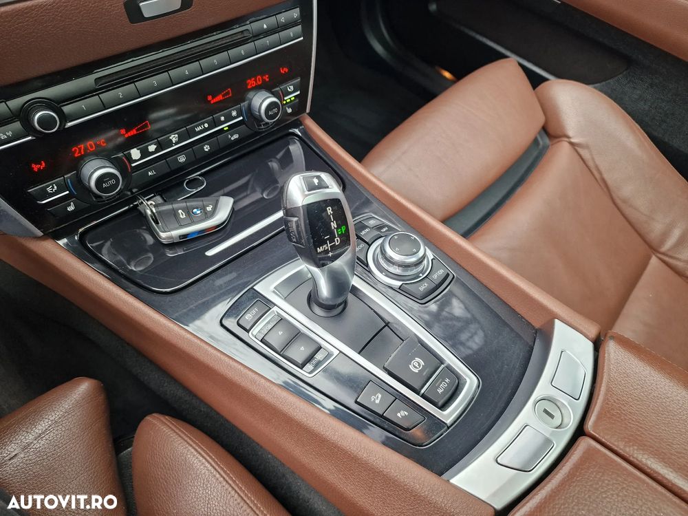 BMW Seria 5 530d xDrive Aut. - 9