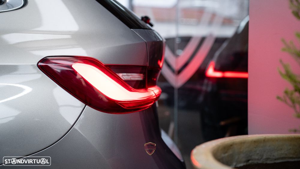 BMW 320 e Touring Line Luxury Auto - 15