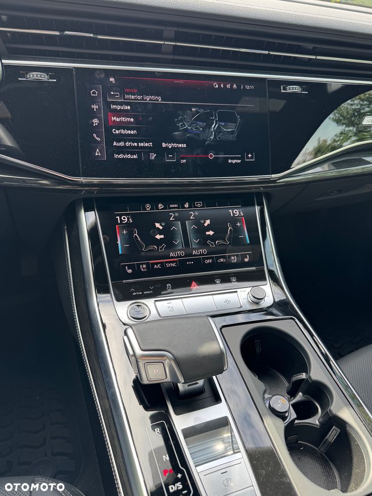 Audi Q7 TFSI mHEV 250 kW Quattro Tiptr - 26