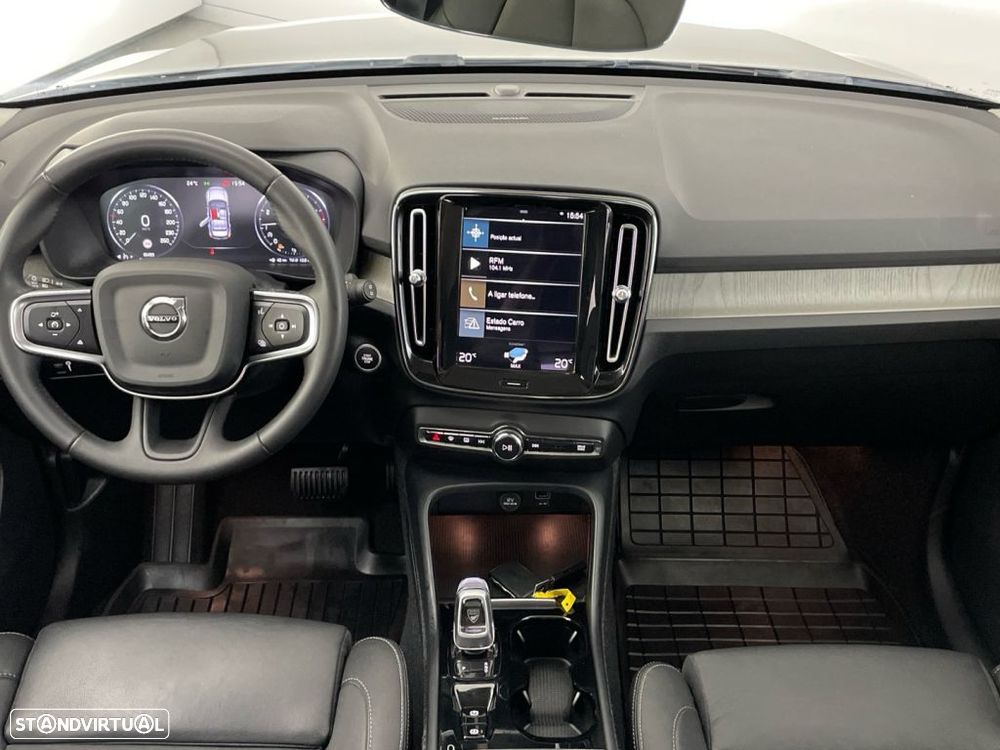 Volvo XC 40 1.5 T3 Momentum Plus Geartronic - 10