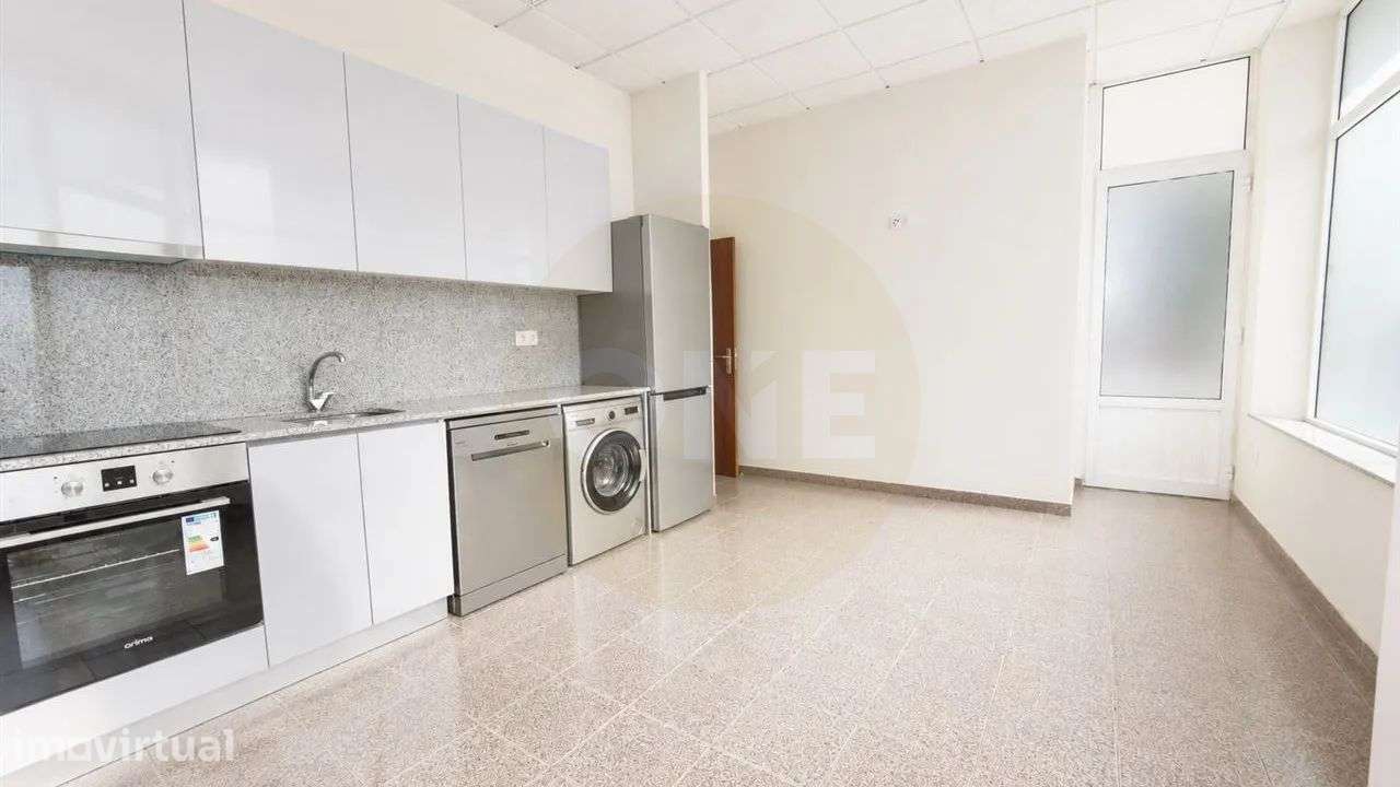 Apartamento T1 Renovado em Gondifelos – Ideal para Viver ou Investir! - Grande imagem: 5/14