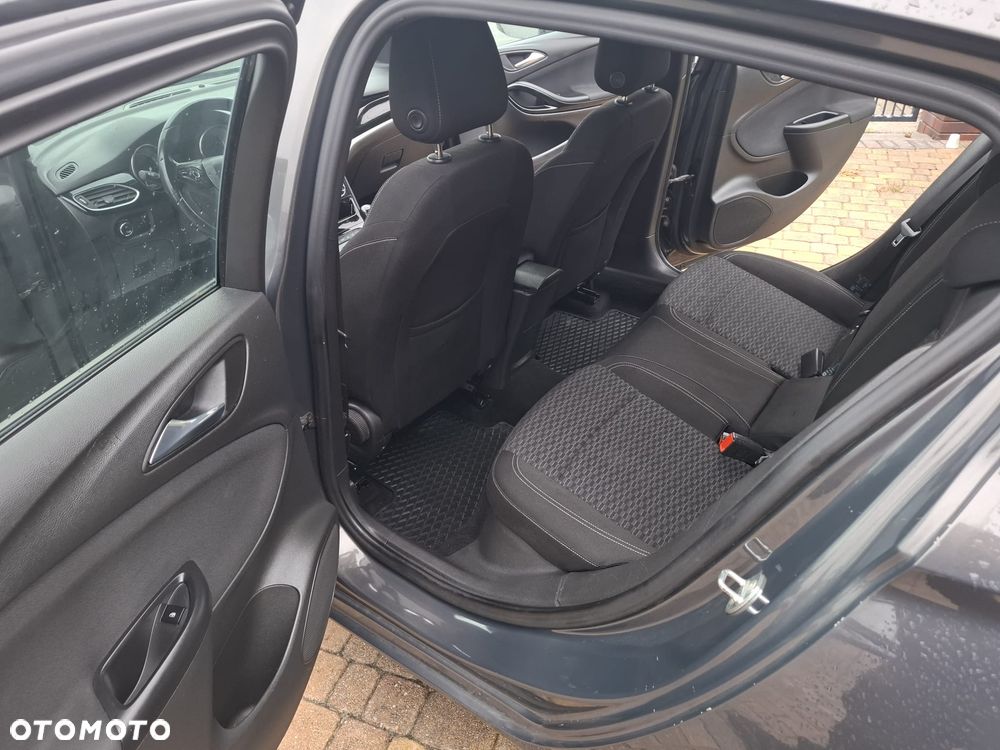 Opel Astra 1.6 CDTI Enjoy S&S - 11