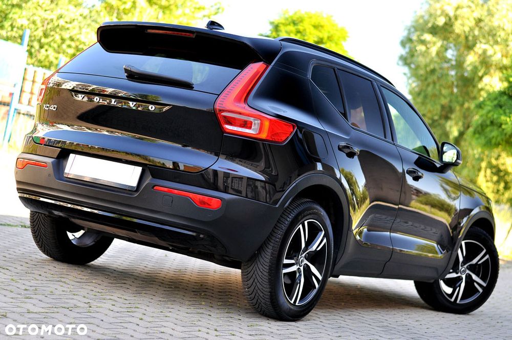 Volvo XC 40 T3 Geartronic RDesign - 12