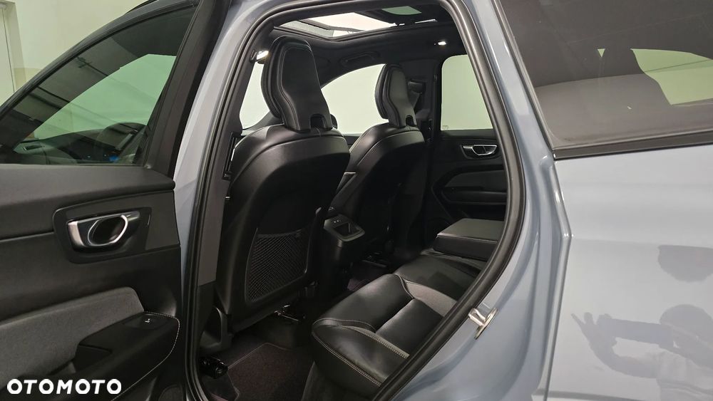 Volvo XC 60 B4 D Ultimate Dark - 16