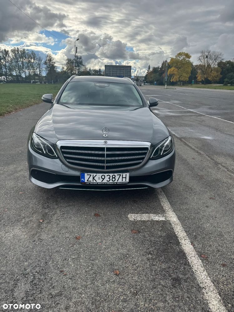 Mercedes-Benz Klasa E 200 d T 9G-TRONIC Exclusive - 1