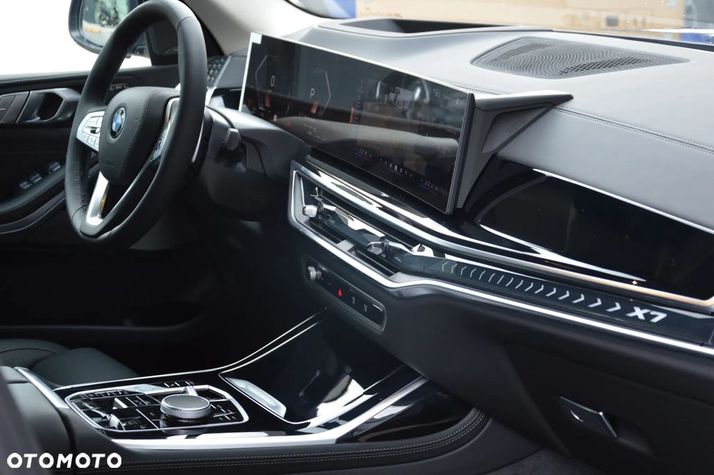 BMW X7 xDrive40d - 11