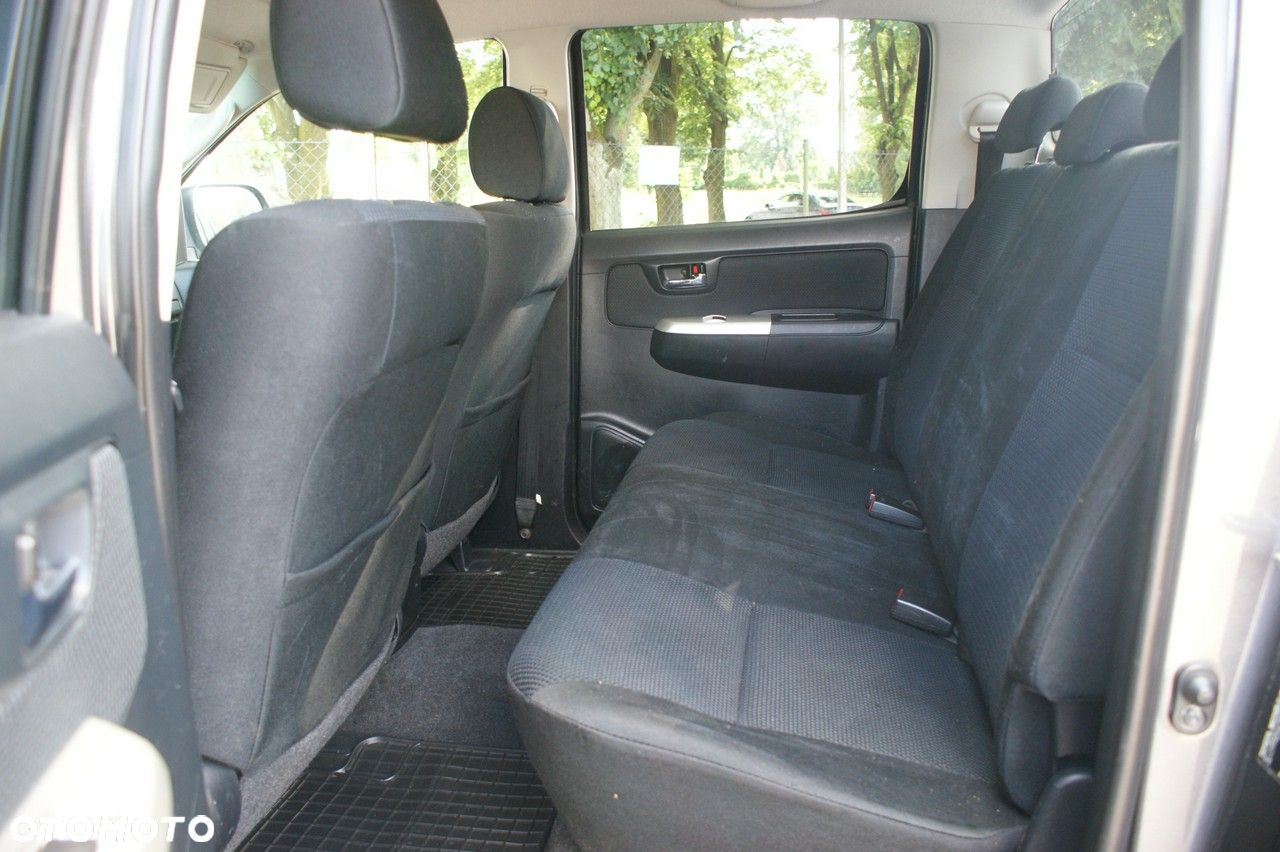 Toyota Hilux - 19