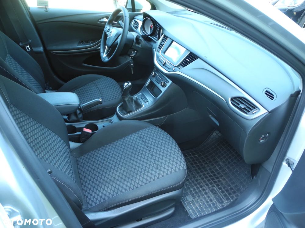 Opel Astra - 13