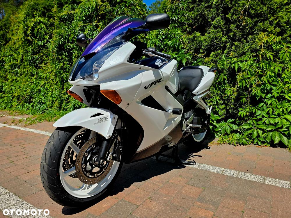 Honda VFR - 7