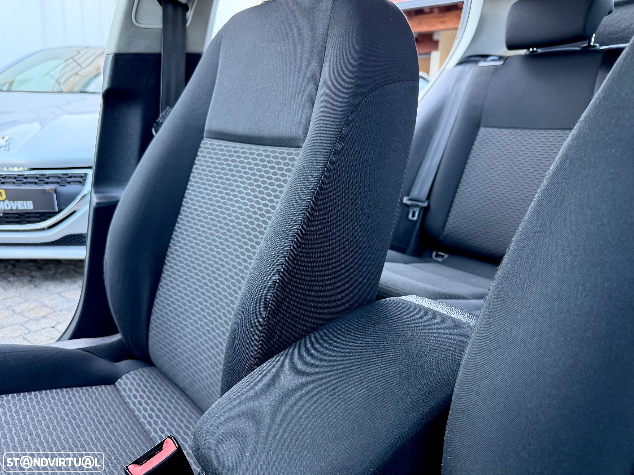 VW Golf 1.6 TDi Style - 40