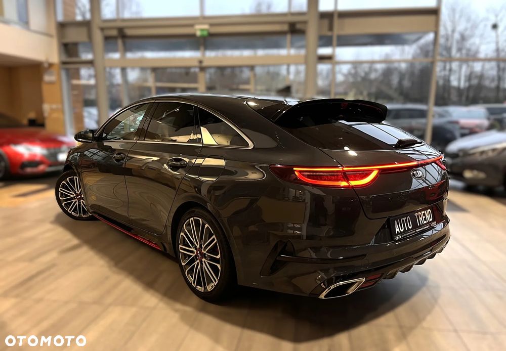 Kia ProCeed 1.6 T-GDI GT DCT - 4