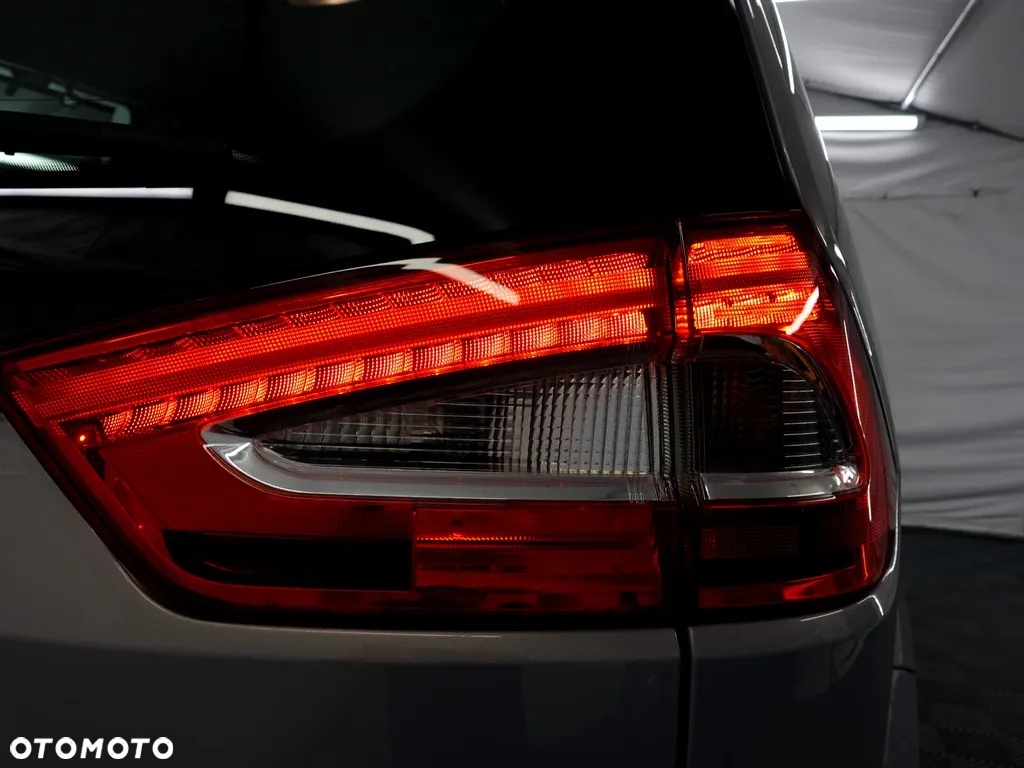 Ford Galaxy 2.0 TDCi Gold X - 30