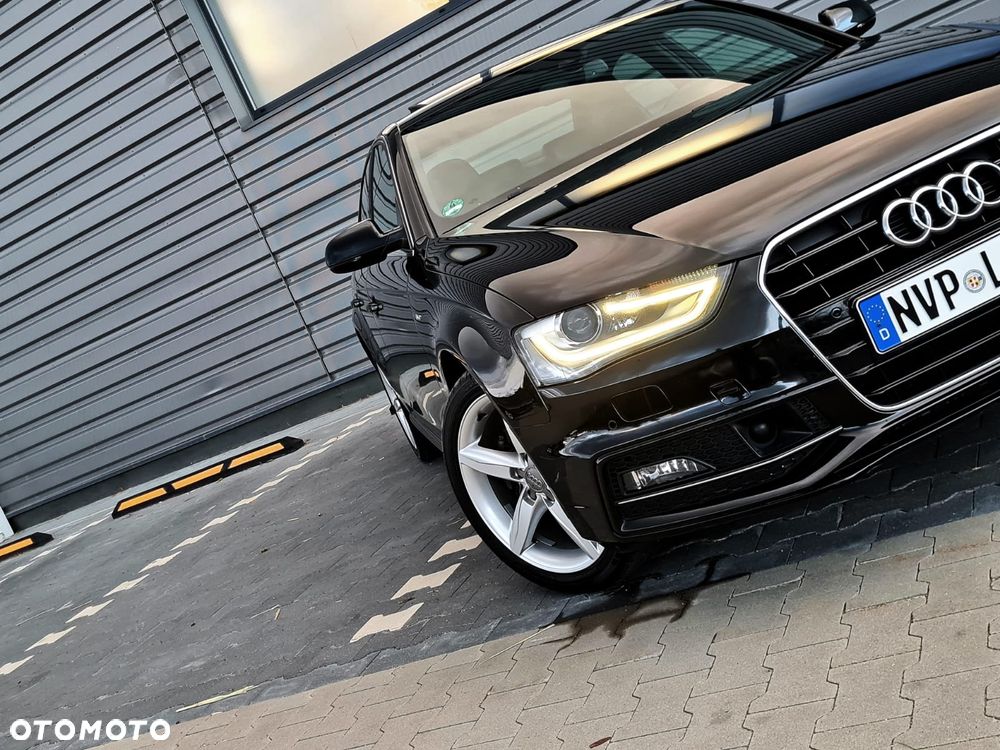 Audi A4 Limousine 2.0 TDI DPF S line Sportpaket - 32