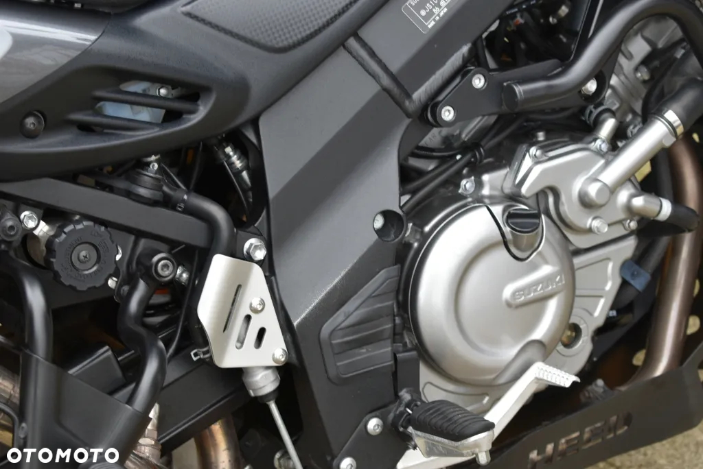 Suzuki V-STROM - 30