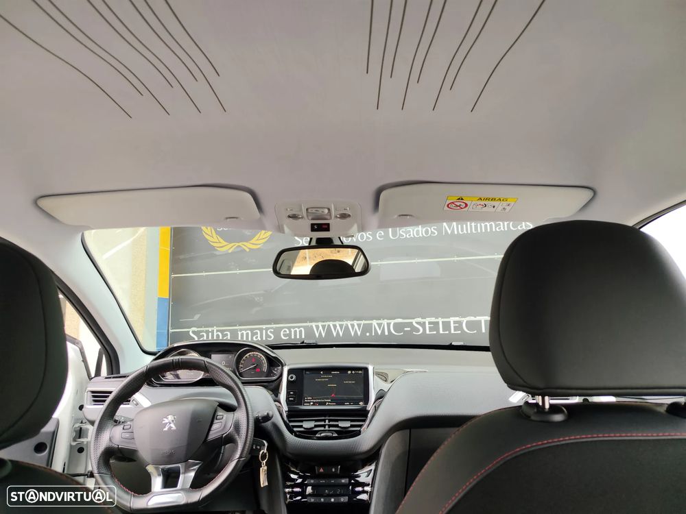 Peugeot 2008 PureTech 110 Stop&Start EAT6 GT-Line Edition - 8