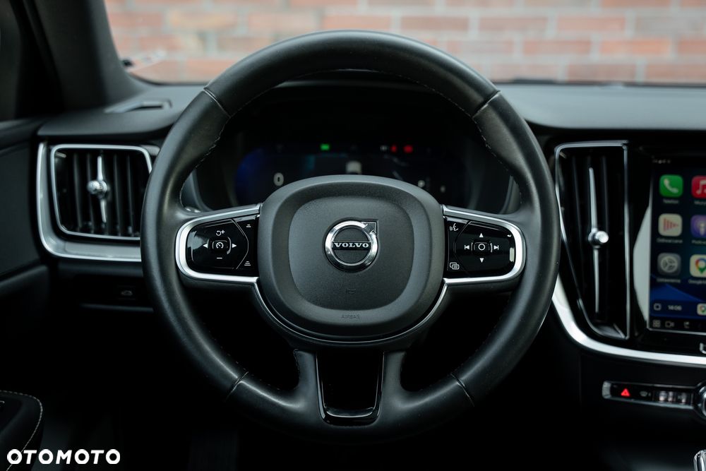 Volvo V60 B4 B DKG Ultimate Dark - 30