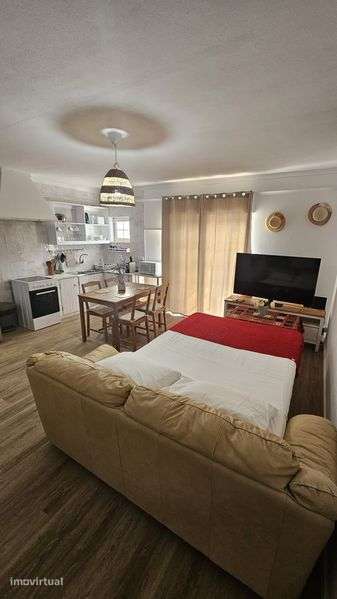 Aluga-se Apartamento T1 Montenegro - Grande imagem: 2/7