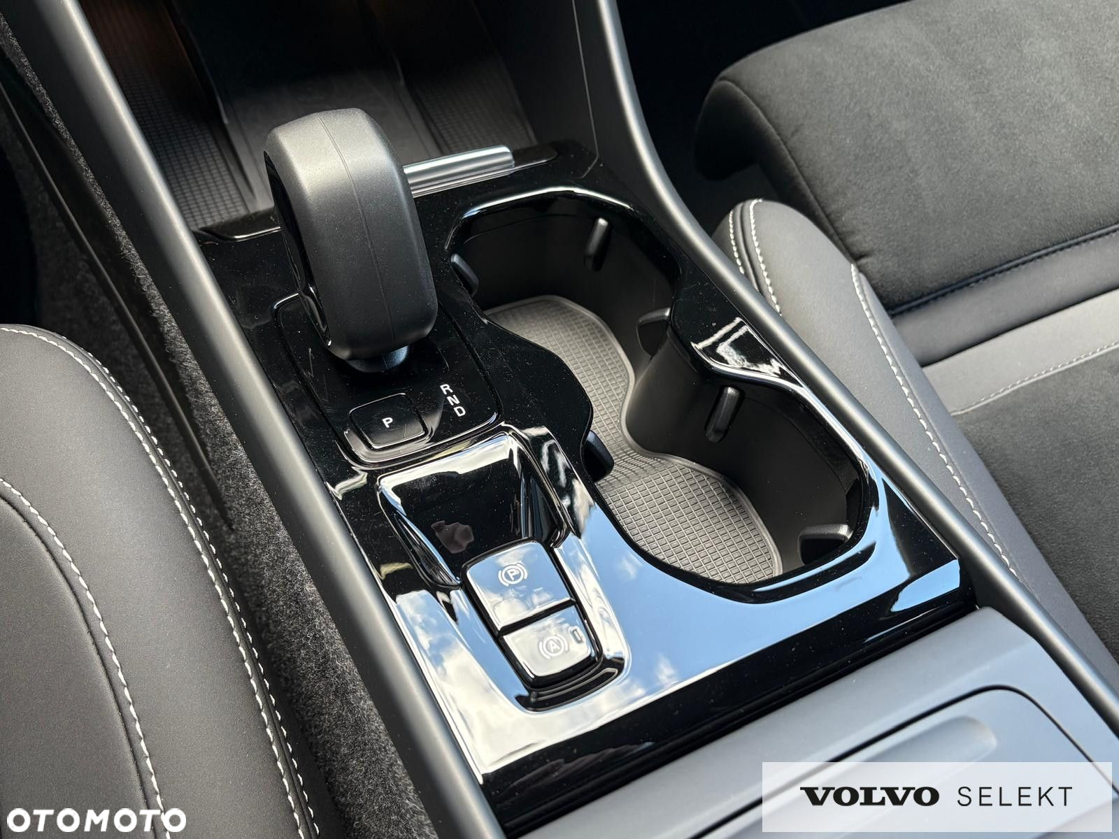 Volvo XC 40 - 32
