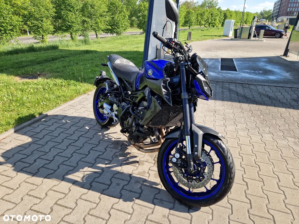 Yamaha MT - 2