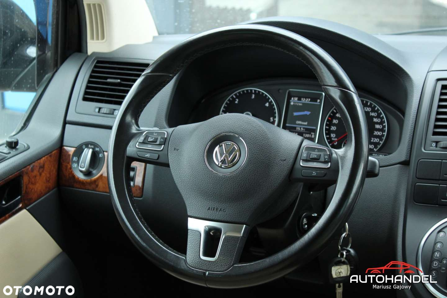Volkswagen Multivan - 17