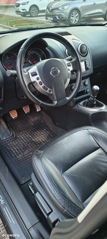 Nissan Qashqai+2 2.0 dCi DPF 4x4 tekna - 11