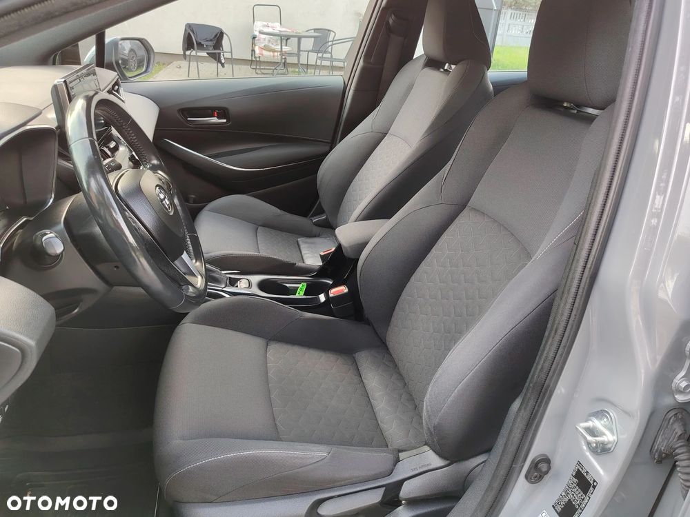 Toyota Corolla 1.8 Hybrid Comfort - 22
