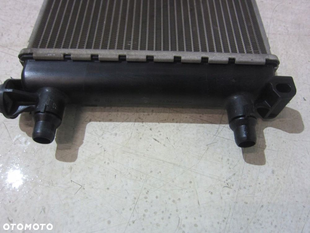BMW X1 F48 CHŁODNICA WODY DODATKOWA WLOT 7342495 7634565 KANAŁ 17117634565 - 9