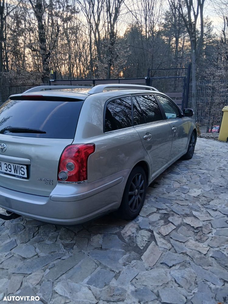 Toyota Avensis - 3
