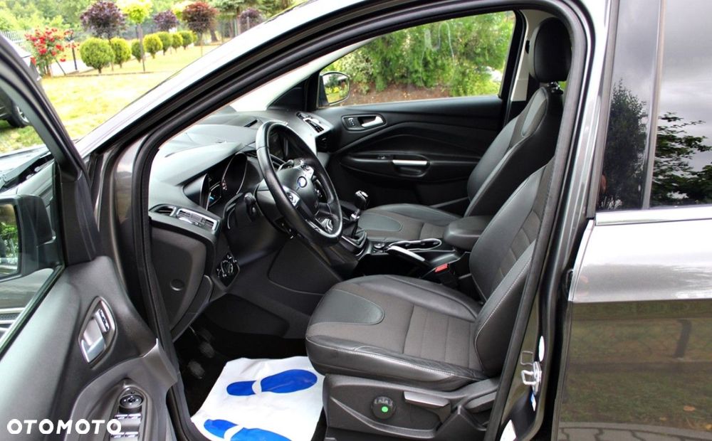Ford Kuga - 8