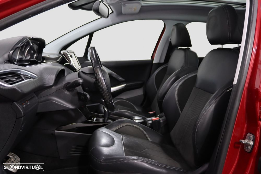 Peugeot 2008 1.2 PureTech Crossway EAT6 - 11