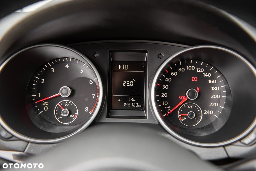 Volkswagen Golf - 18